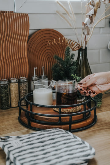 Artisan Bordered Round Trays