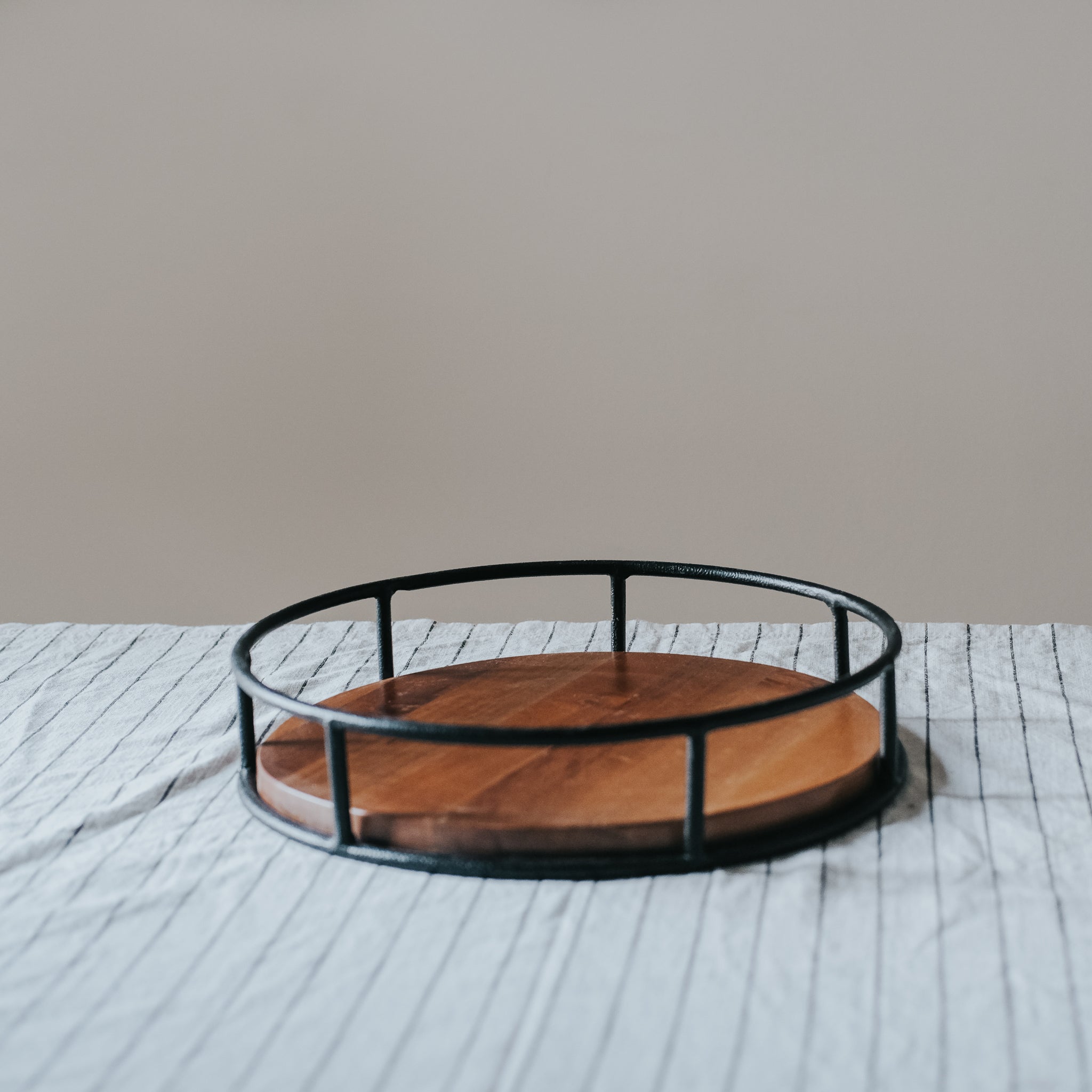 Artisan Bordered Round Trays