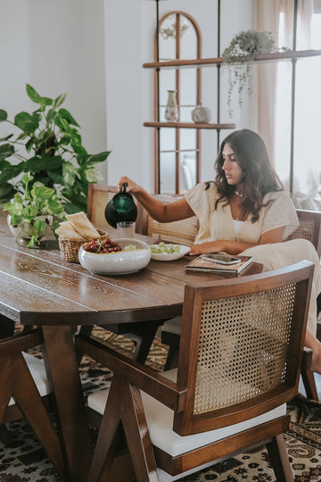 Oak Majesty Dining Table