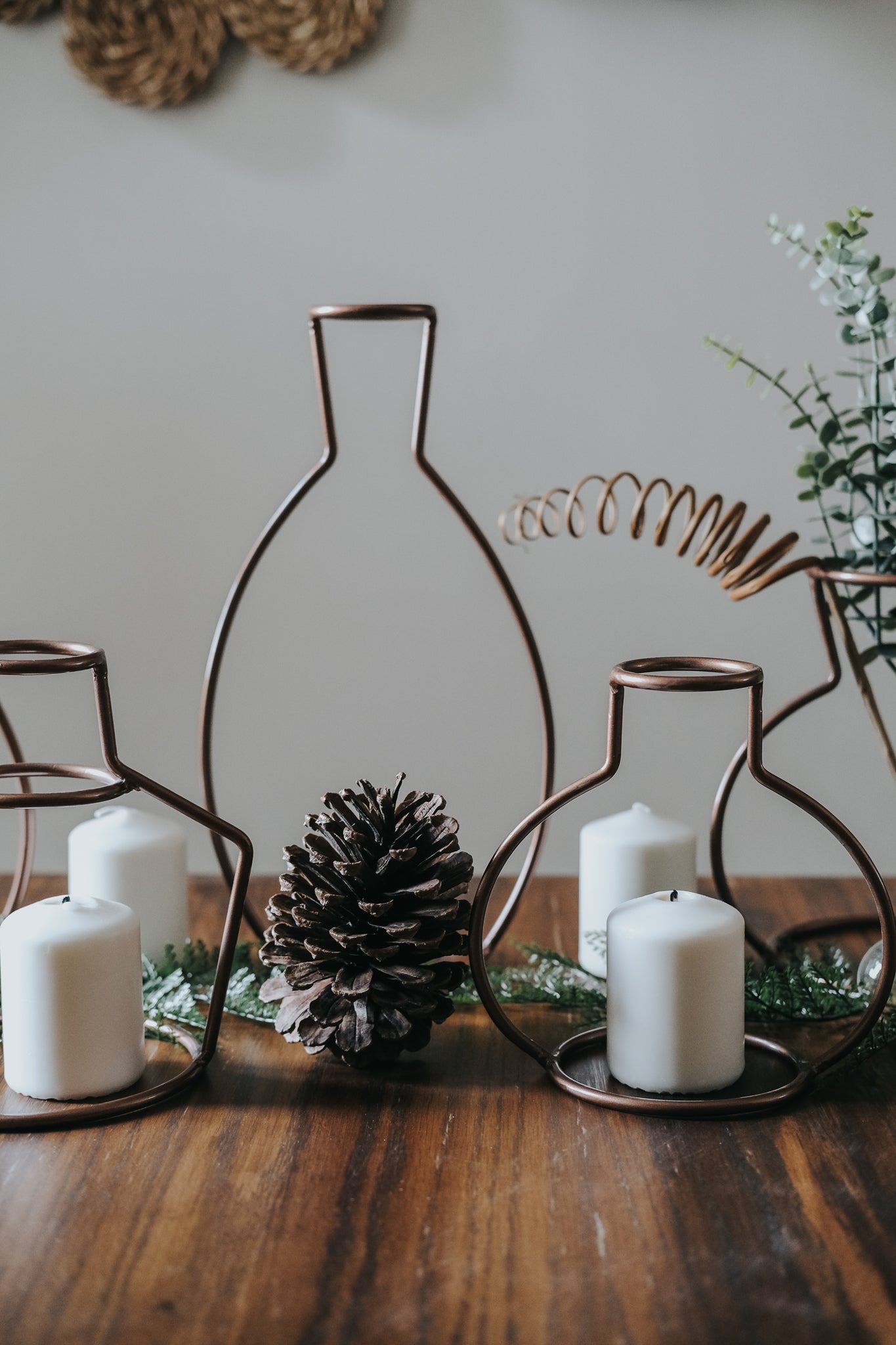 Outline Vases