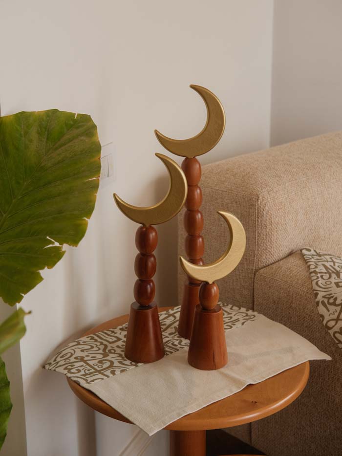 Crescent Stand Trio – Tabletop Decor